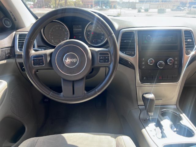 2011 Jeep Grand Cherokee Laredo | Lubbock, TX | Chaparral Motors - Lubbock 2011 Jeep Grand Cherokee Laredo | Lubbock, TX | Chaparral Motors - Lubbock