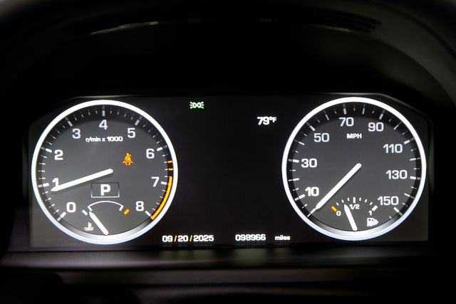 2011 Land Rover Range Rover HSE LUX | Burbank, California | MDK International 2011 Land Rover Range Rover HSE LUX | Burbank, California | MDK International