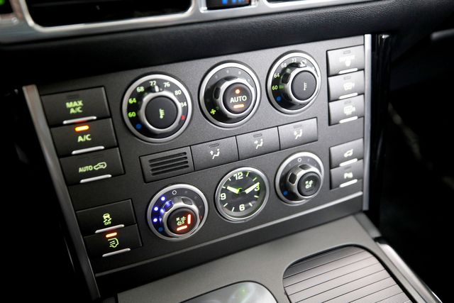 2011 Land Rover Range Rover HSE LUX | Burbank, California | MDK International 2011 Land Rover Range Rover HSE LUX | Burbank, California | MDK International