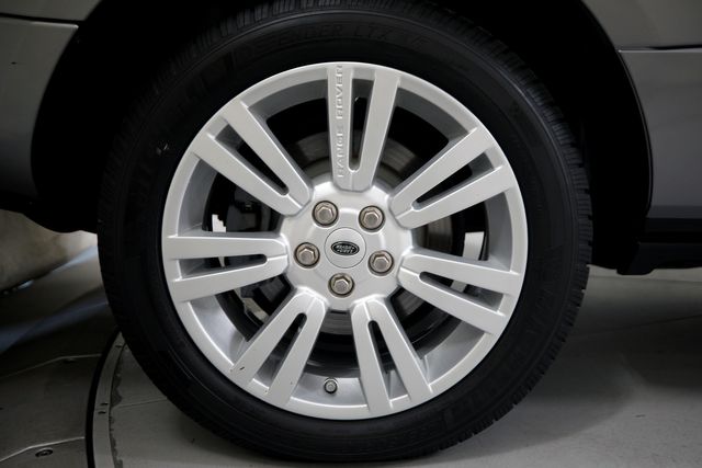 2011 Land Rover Range Rover HSE LUX | Burbank, California | MDK International 2011 Land Rover Range Rover HSE LUX | Burbank, California | MDK International