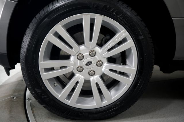 2011 Land Rover Range Rover HSE LUX | Burbank, California | MDK International 2011 Land Rover Range Rover HSE LUX | Burbank, California | MDK International