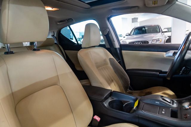 2011 Lexus CT 200h Premium