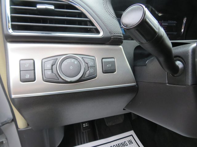 2011 Lincoln MKX Base