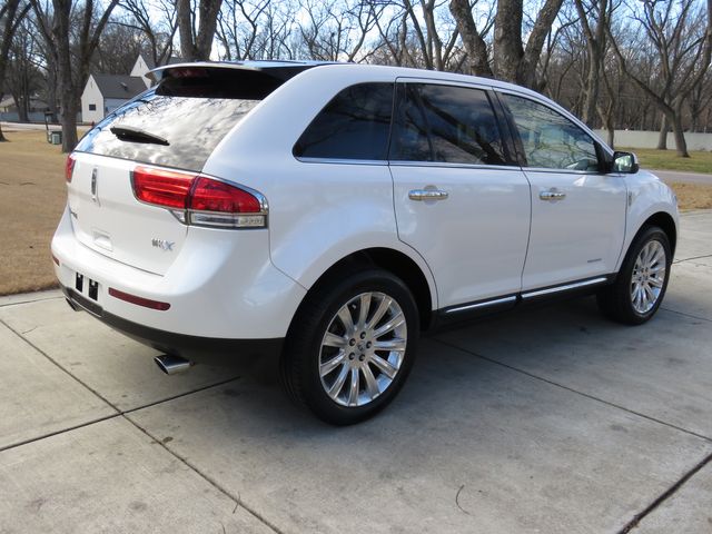 2011 Lincoln MKX  MSRP New $48,760