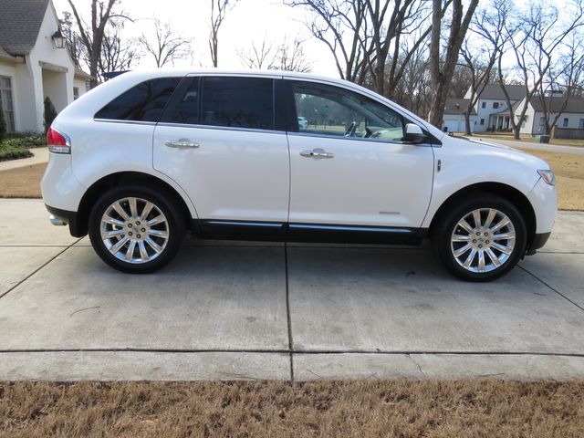 2011 Lincoln MKX  MSRP New $48,760