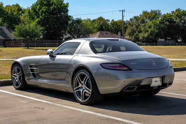 2011 Mercedes-Benz SLS AMG Base 2011 Mercedes-Benz SLS AMG Base