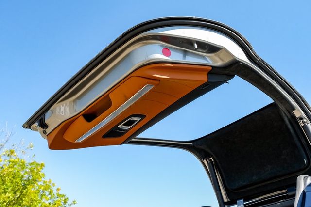 2011 Mercedes-Benz SLS AMG Base 2011 Mercedes-Benz SLS AMG Base