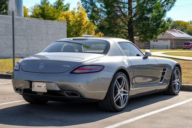 2011 Mercedes-Benz SLS AMG Base 2011 Mercedes-Benz SLS AMG Base
