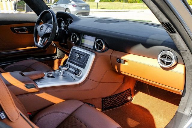 2011 Mercedes-Benz SLS AMG Base 2011 Mercedes-Benz SLS AMG Base