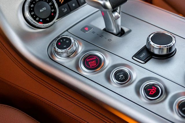 2011 Mercedes-Benz SLS AMG Base