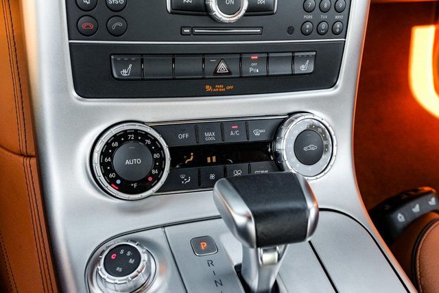 2011 Mercedes-Benz SLS AMG Base 2011 Mercedes-Benz SLS AMG Base