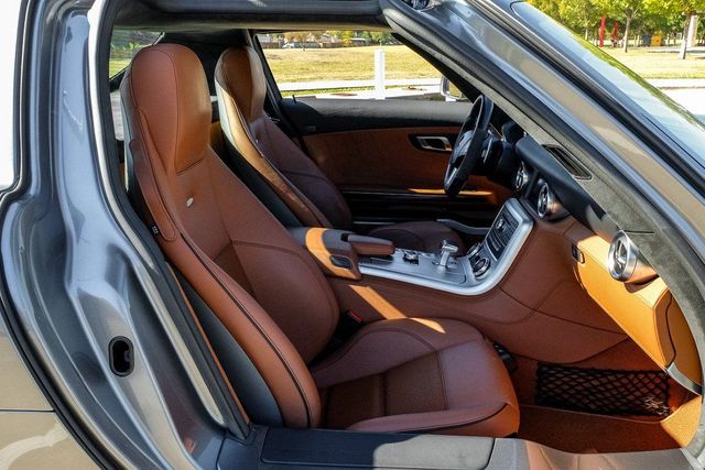 2011 Mercedes-Benz SLS AMG Base