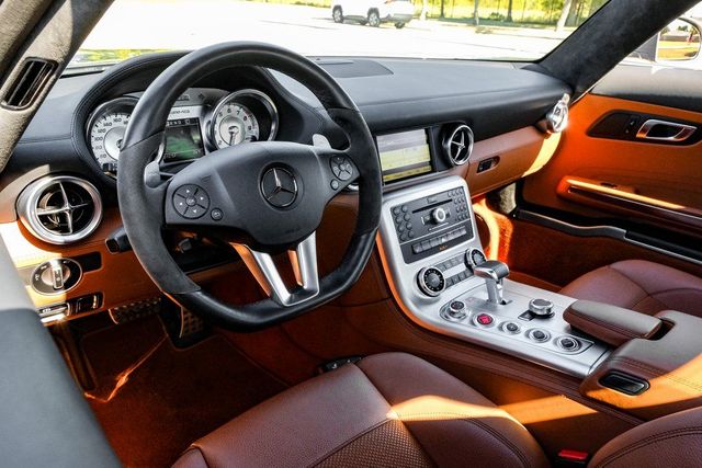 2011 Mercedes-Benz SLS AMG Base 2011 Mercedes-Benz SLS AMG Base