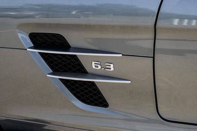 2011 Mercedes-Benz SLS AMG Base 2011 Mercedes-Benz SLS AMG Base