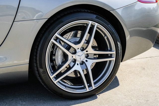 2011 Mercedes-Benz SLS AMG Base