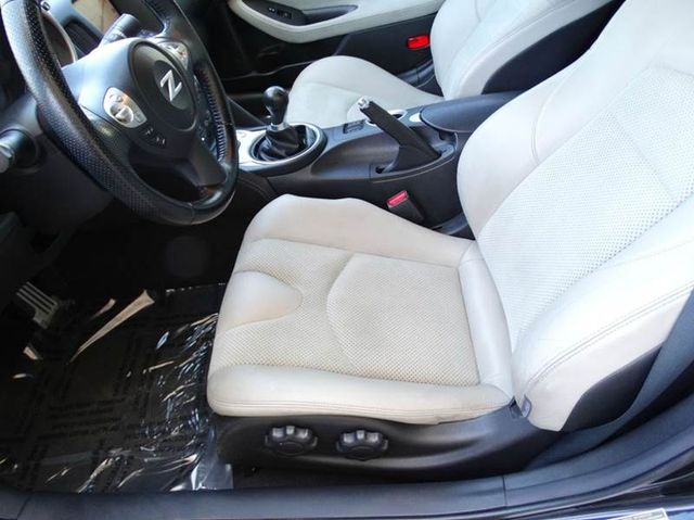 2011 Nissan 370Z Touring