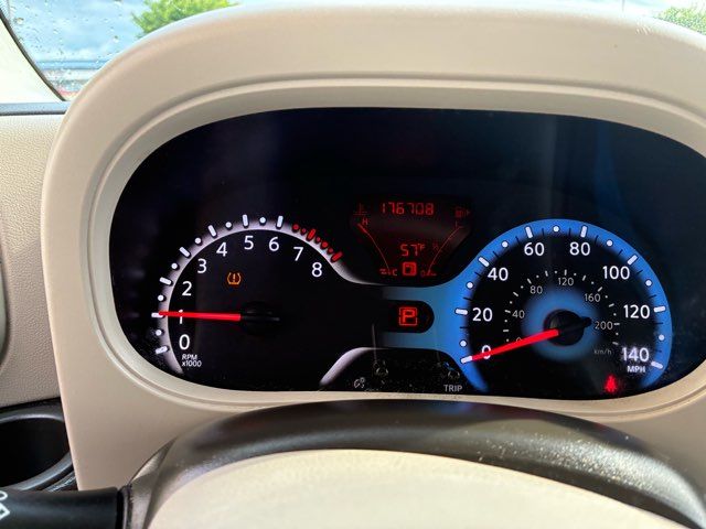 2011 Nissan cube