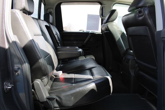 2011 Nissan Titan SL Crewcab 4x4