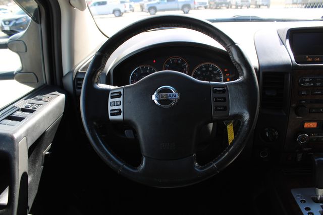 2011 Nissan Titan SL Crewcab 4x4