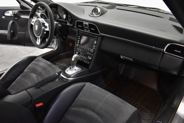 2011 Porsche 911 Carrera GTS 2011 Porsche 911 Carrera GTS
