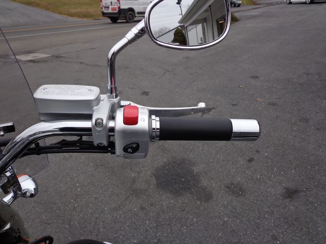 2011 Suzuki Boulevard C50T