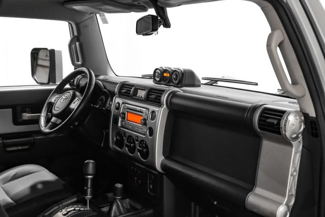 2011 Toyota FJ Cruiser Base