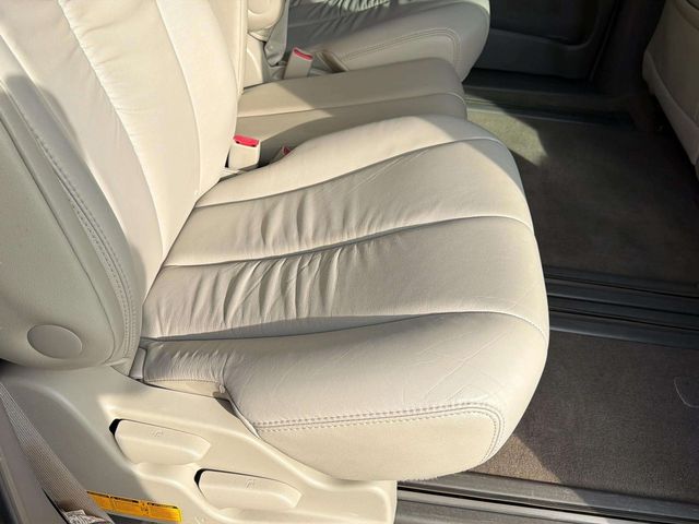 2011 Toyota Sienna XLE 8-Passenger | Alpharetta, GA | Star Motors 2011 Toyota Sienna XLE 8-Passenger | Alpharetta, GA | Star Motors