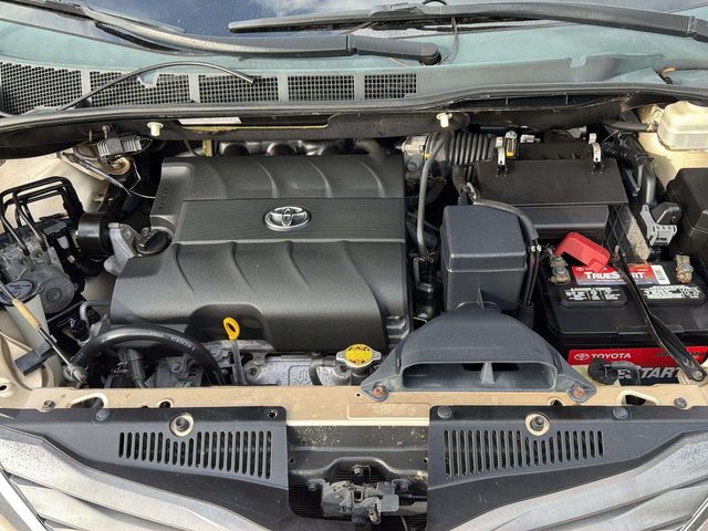 2011 Toyota Sienna XLE 8-Passenger | Alpharetta, GA | Star Motors