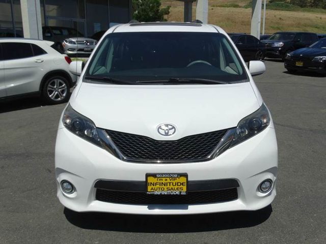 2011 Toyota Sienna SE