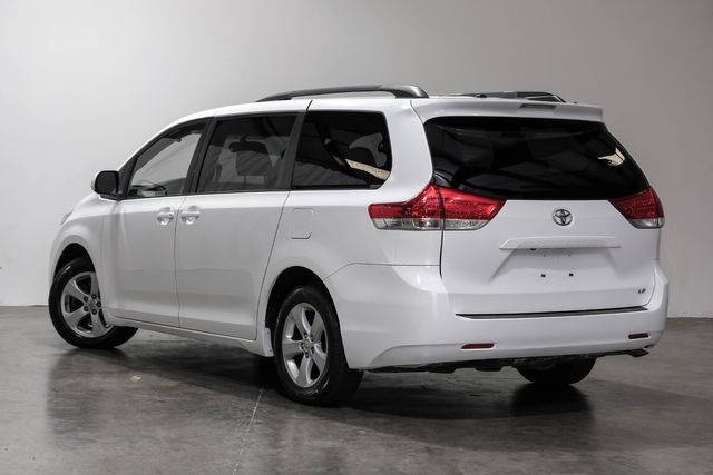 2011 Toyota Sienna LE 8-Passenger