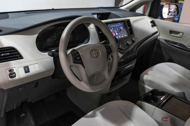 2011 Toyota Sienna LE 8-Passenger