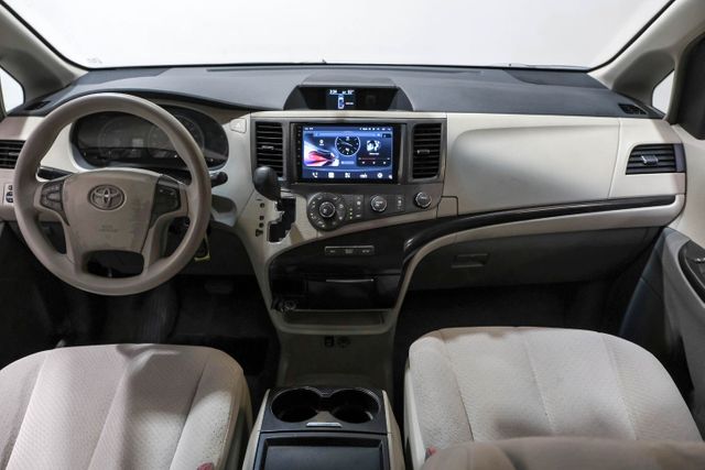 2011 Toyota Sienna LE 8-Passenger