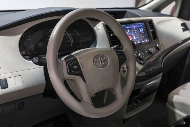 2011 Toyota Sienna LE 8-Passenger