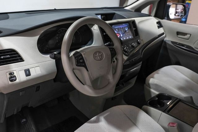 2011 Toyota Sienna LE 8-Passenger