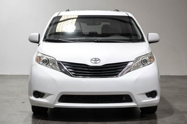2011 Toyota Sienna LE 8-Passenger