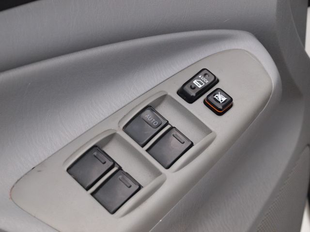 2011 Toyota Tacoma Pickup 4D 5 ft