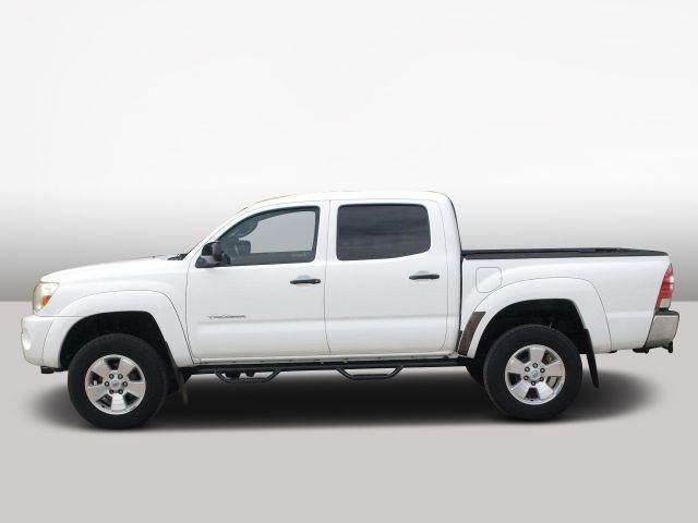 2011 Toyota Tacoma Pickup 4D 5 ft