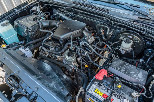 2011 Toyota Tacoma SR5 EXTENDED CAB 4X4 / LOW MILES / CLEAN CARFAX | Austin, TX | Rocky Mountain Truck Stop Austin 2011 Toyota Tacoma SR5 EXTENDED CAB 4X4 / LOW MILES / CLEAN CARFAX | Austin, TX | Rocky Mountain Truck Stop Austin