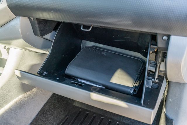 2011 Toyota Tacoma SR5 EXTENDED CAB 4X4 / LOW MILES / CLEAN CARFAX | Austin, TX | Rocky Mountain Truck Stop Austin 2011 Toyota Tacoma SR5 EXTENDED CAB 4X4 / LOW MILES / CLEAN CARFAX | Austin, TX | Rocky Mountain Truck Stop Austin