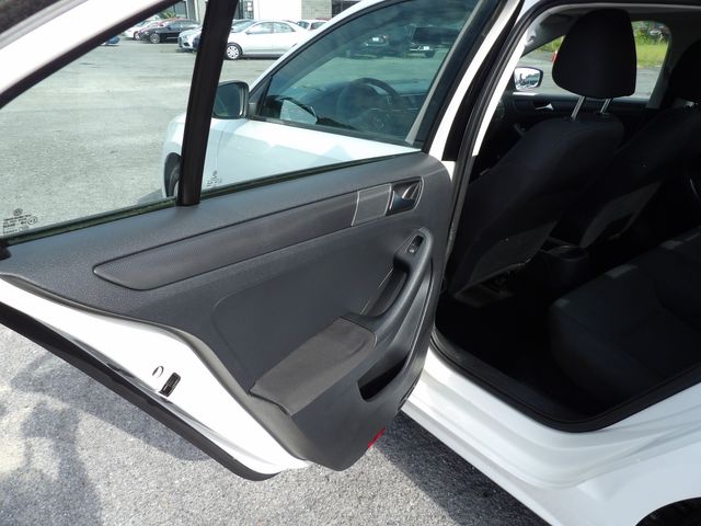 2011 Volkswagen Jetta Base | Dalton, GA | Paniagua Auto Mall 2011 Volkswagen Jetta Base | Dalton, GA | Paniagua Auto Mall