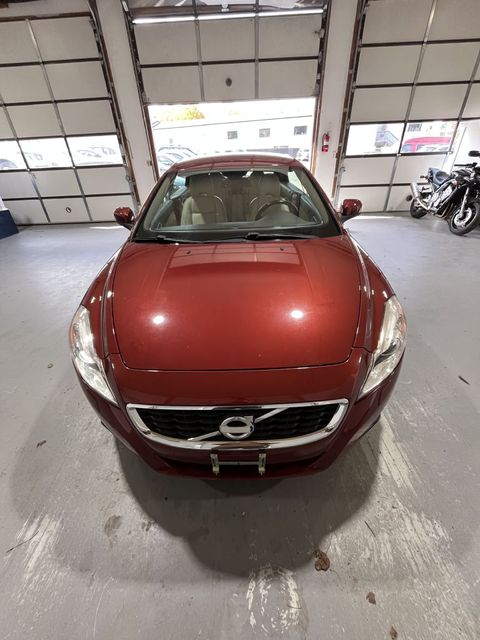 2011 Volvo C70 T5 | Annapolis, MD | Annapolis Public Auto Auction