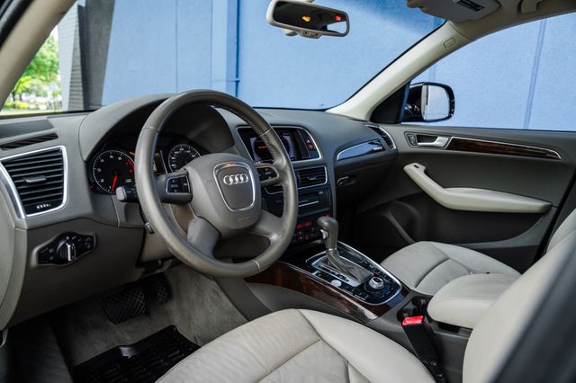 2012 Audi Q5 2.0T quattro Premium Plus | Addison, TX | Apex Auto Sports 2012 Audi Q5 2.0T quattro Premium Plus | Addison, TX | Apex Auto Sports