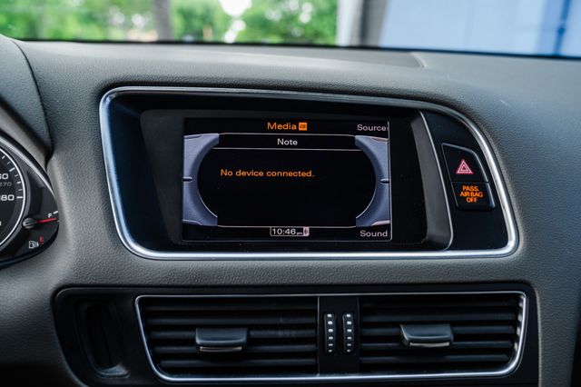 2012 Audi Q5 2.0T quattro Premium Plus | Addison, TX | Apex Auto Sports 2012 Audi Q5 2.0T quattro Premium Plus | Addison, TX | Apex Auto Sports