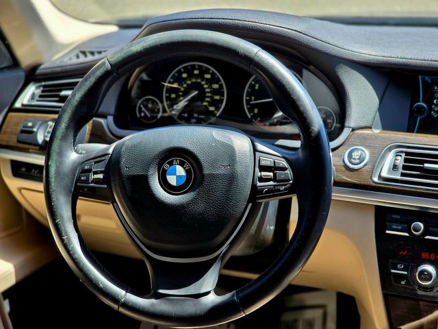 2012 BMW 7 Series ALPINA B7 LWB 2012 BMW 7 Series ALPINA B7 LWB