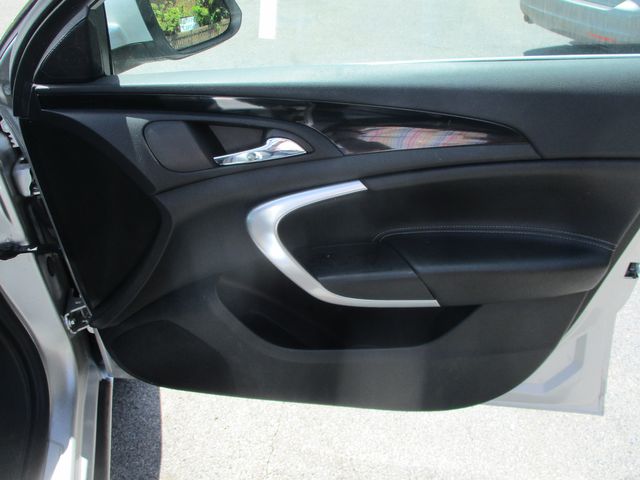 2012 Buick Regal Premium 1
