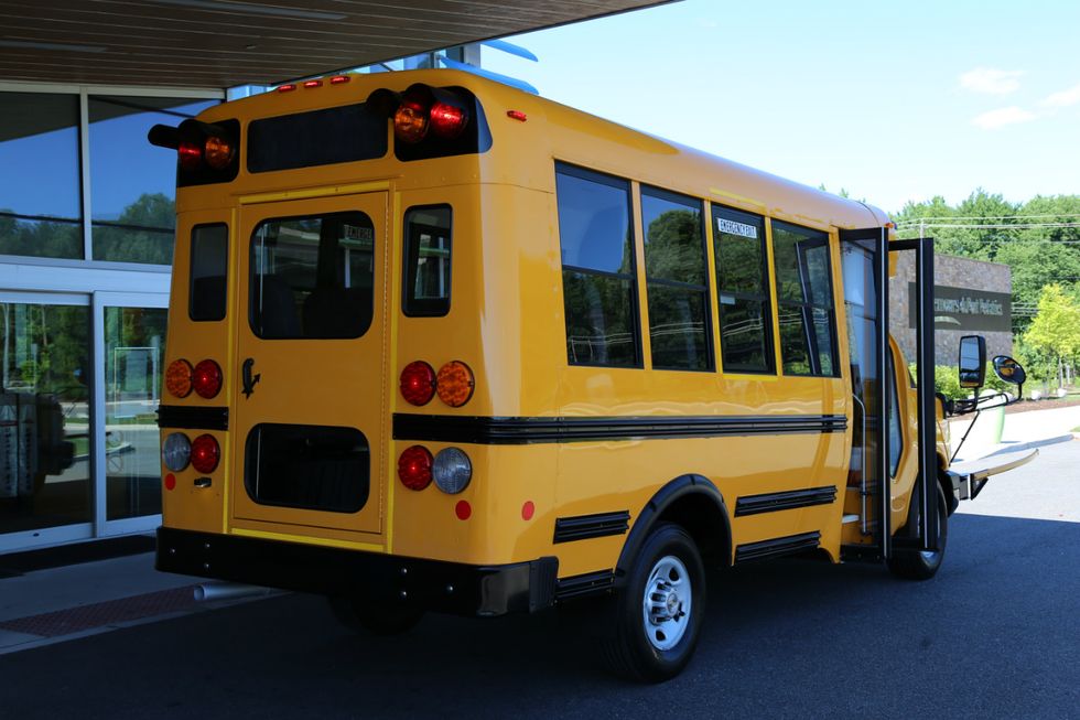 chevy express 3500 bus