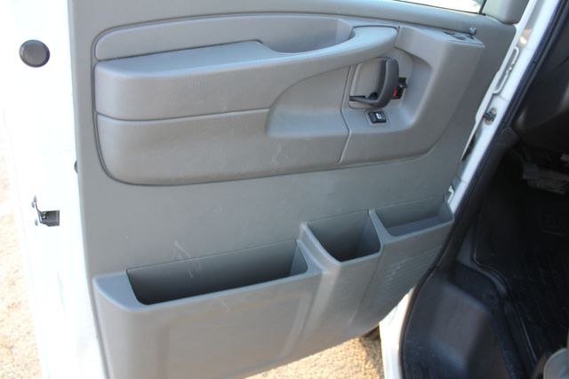 2012 Chevrolet Express Quigley 4x4 LT 2500 | Roscoe, IL | Autoland Outlets 2012 Chevrolet Express Quigley 4x4 LT 2500 | Roscoe, IL | Autoland Outlets