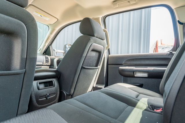 2012 Chevrolet Silverado 1500 LT CREW CAB V8 SPORT PKG / LOW MILE / CLEAN CARFAX | Austin, TX | Rocky Mountain Truck Stop Austin