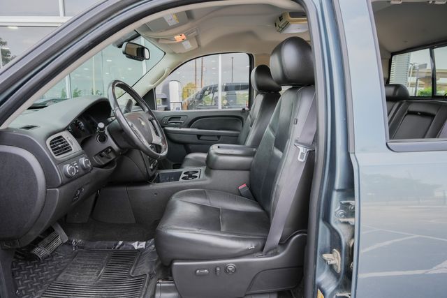 2012 Chevrolet Silverado 2500HD LTZ Z71 CREW CAB 4X4 / CLEAN CARFAX / TEXAS OWNED | Dallas, TX | Rocky Mountain Truck Stop Dallas