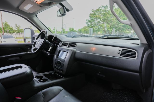 2012 Chevrolet Silverado 2500HD LTZ Z71 CREW CAB 4X4 / CLEAN CARFAX / TEXAS OWNED | Dallas, TX | Rocky Mountain Truck Stop Dallas